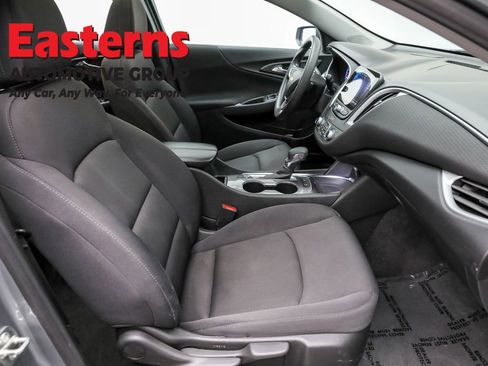 Used 2024 Chevrolet Malibu LT image 23