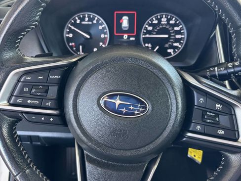 Used 2023 Subaru Outback Premium image 11