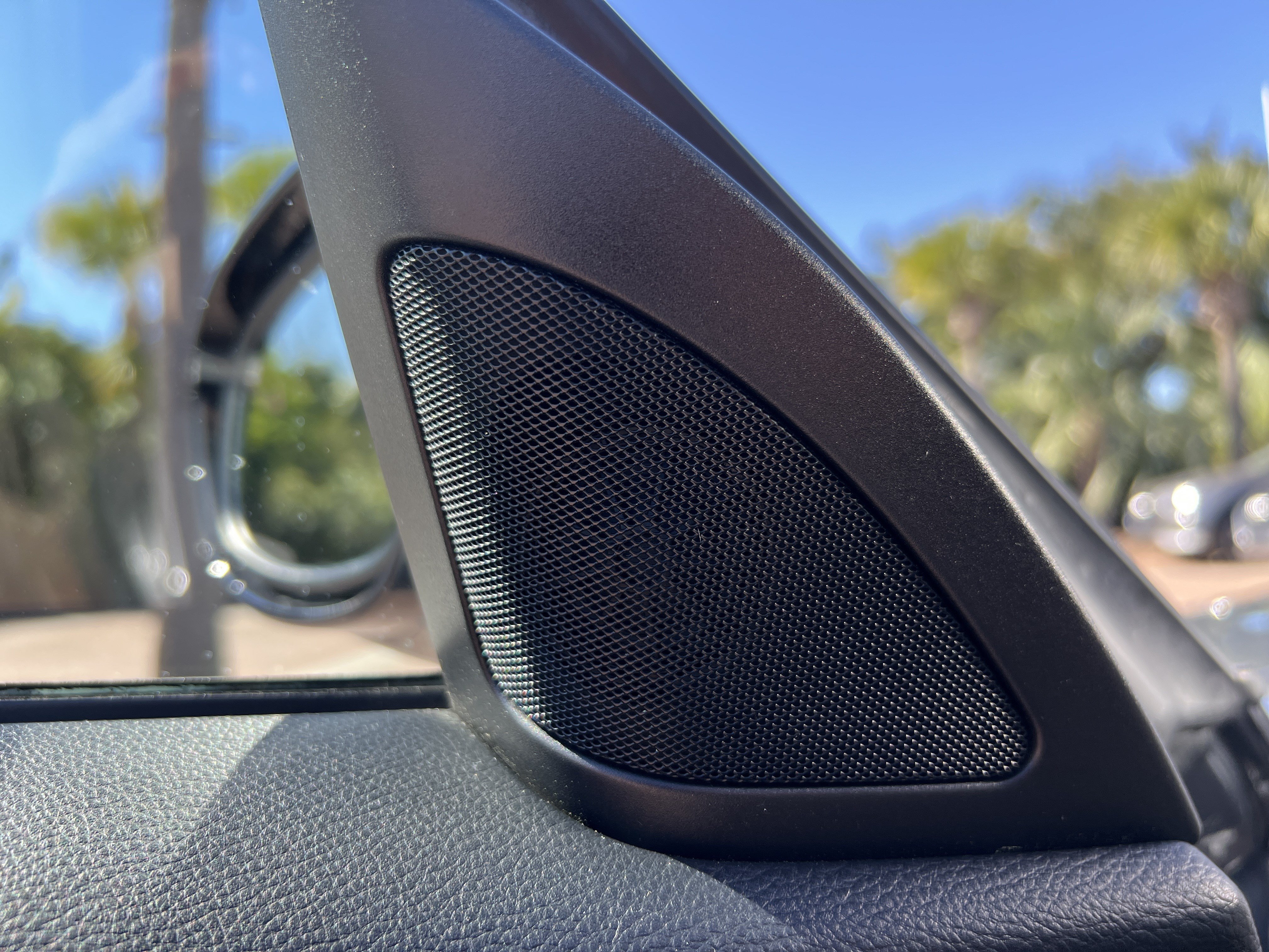 Used 2011 BMW 128i Convertible RWD image 34
