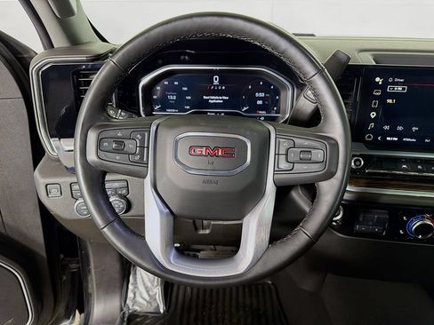 Used 2023 GMC Sierra 1500 Elevation w/ X31 Off-Road Package AWD/4WD image 13