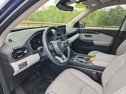 Used 2023 Honda Pilot Elite image 15