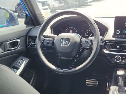 Used 2025 Honda Civic Sport image 11