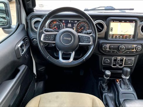 Used 2021 Jeep Wrangler Unlimited Sahara image 7