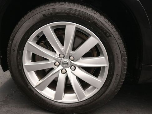 Used 2019 Volvo XC90 T6 Momentum w/ Protection Package Premier image 51