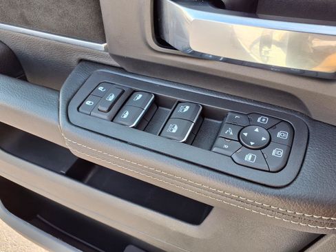 Used 2026 RAM 2500 Laramie AWD/4WD image 26