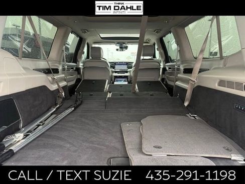 Used 2023 Jeep Grand Wagoneer L 4WD w/ Flexible Seating Group image 20