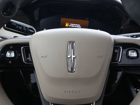 Used 2021 Lincoln Corsair Reserve w/ Elements Package FWD image 16