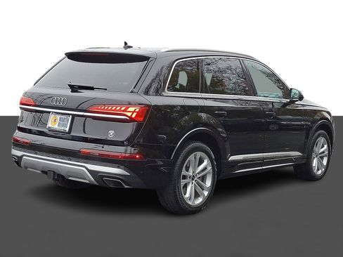 Used 2025 Audi Q7 2.0T Premium w/ Convenience Package image 6