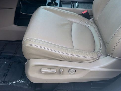 Used 2023 Honda Odyssey Touring image 19