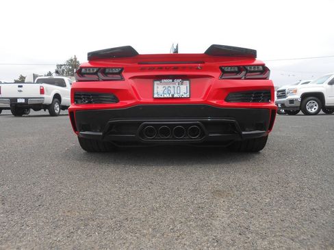 Used 2024 Chevrolet Corvette Z06 RWD image 18