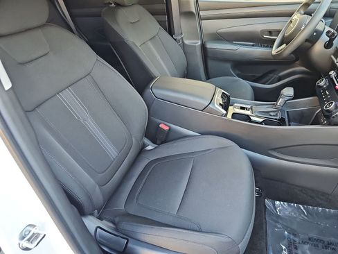Used 2025 Hyundai Tucson SEL FWD image 18