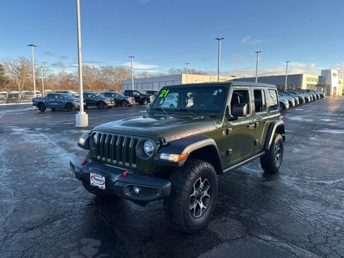 Used 2021 Jeep Wrangler Unlimited Rubicon w/ Cold Weather Group image 4