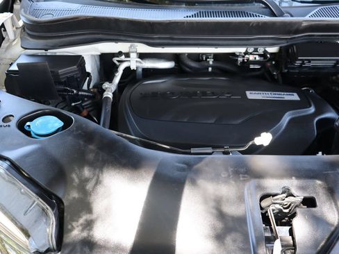 Used 2019 Honda Pilot Touring image 41