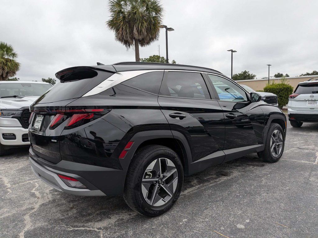 Used 2025 Hyundai Tucson SEL AWD/4WD image 3