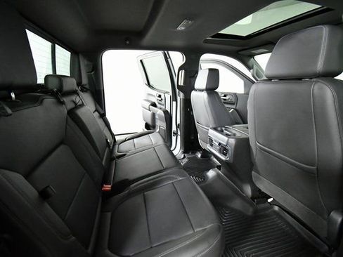 Used 2020 GMC Sierra 1500 SLT w/ SLT Premium Plus Package image 23