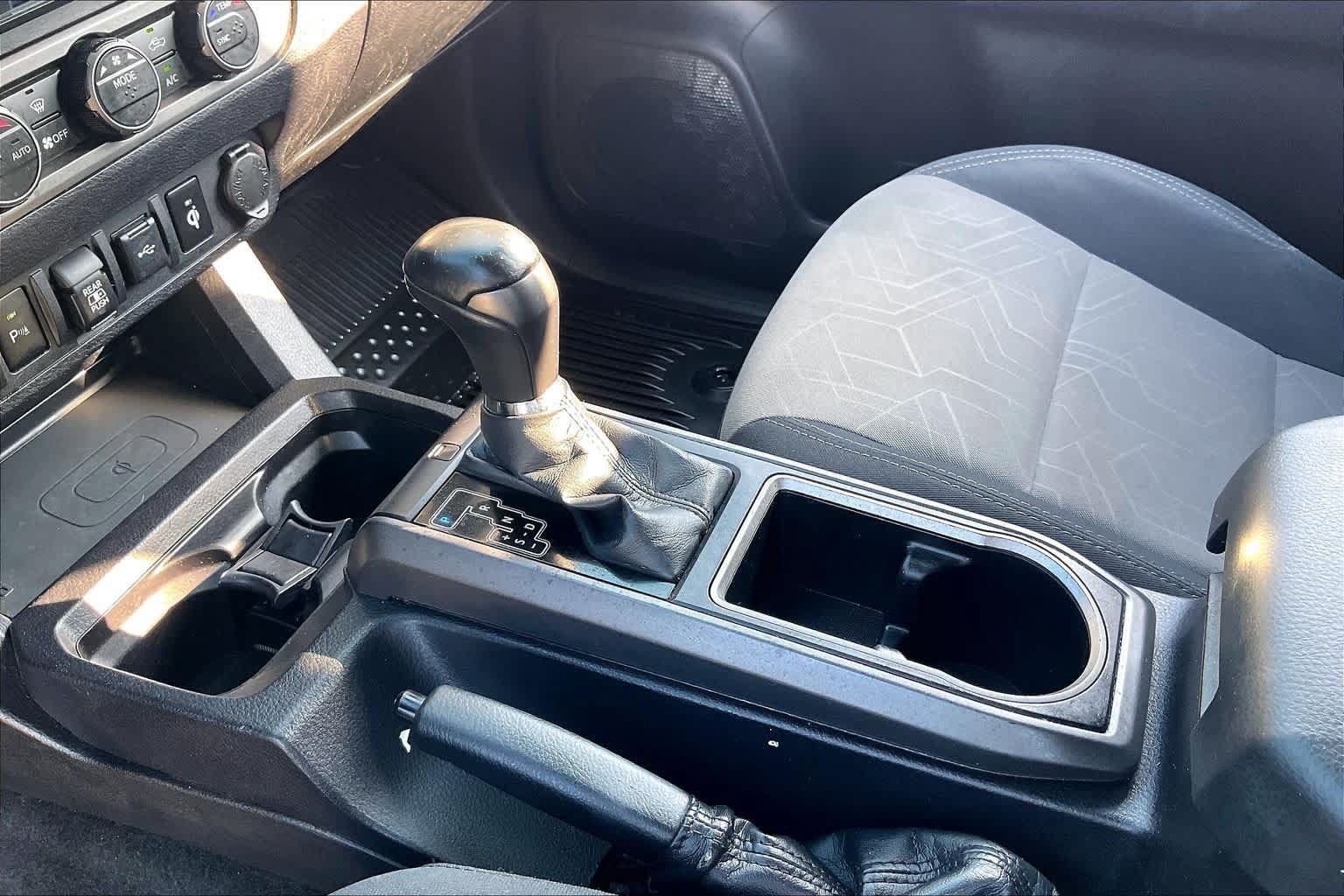 Used 2021 Toyota Tacoma TRD Sport w/ Technology Package RWD image 17
