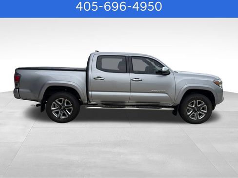 Used 2018 Toyota Tacoma Limited RWD image 7