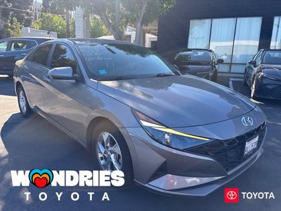 Used 2021 Hyundai Elantra SE
