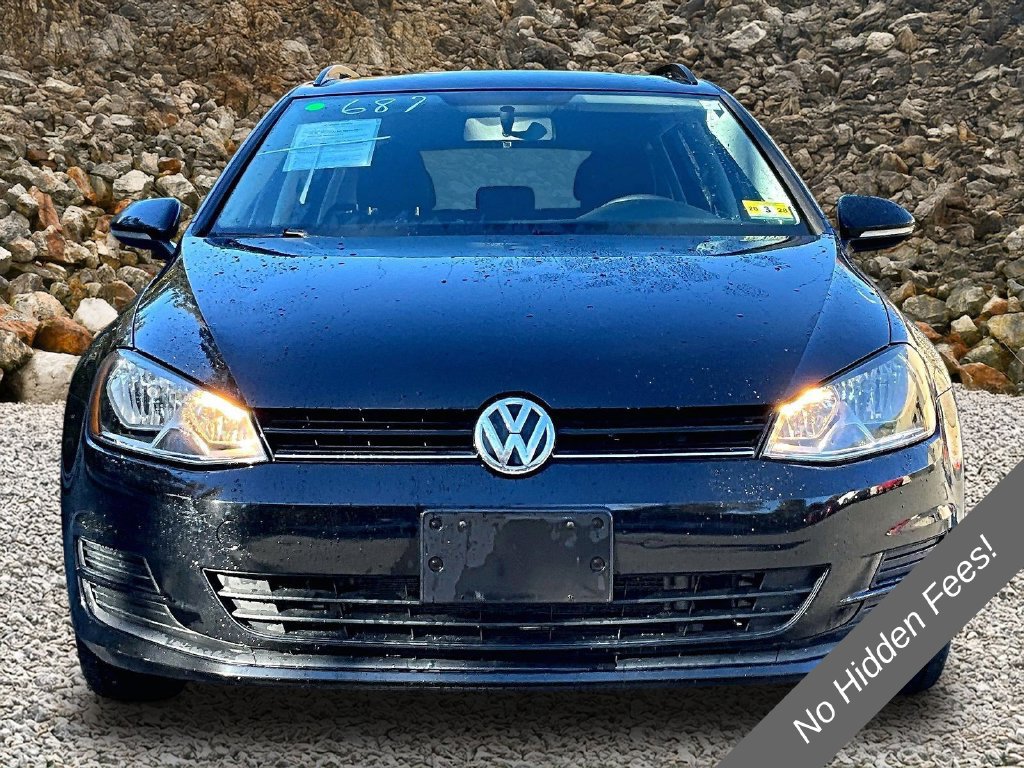 Used 2017 Volkswagen Golf S AWD/4WD image 3