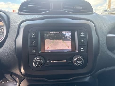 Used 2019 Jeep Renegade Sport w/ Sport Appearance Group FWD image 19