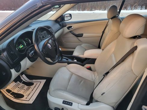 Used 2004 Saab 9-3 Arc image 11