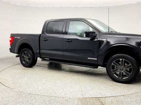 Used 2022 Ford F150 Lariat image 3