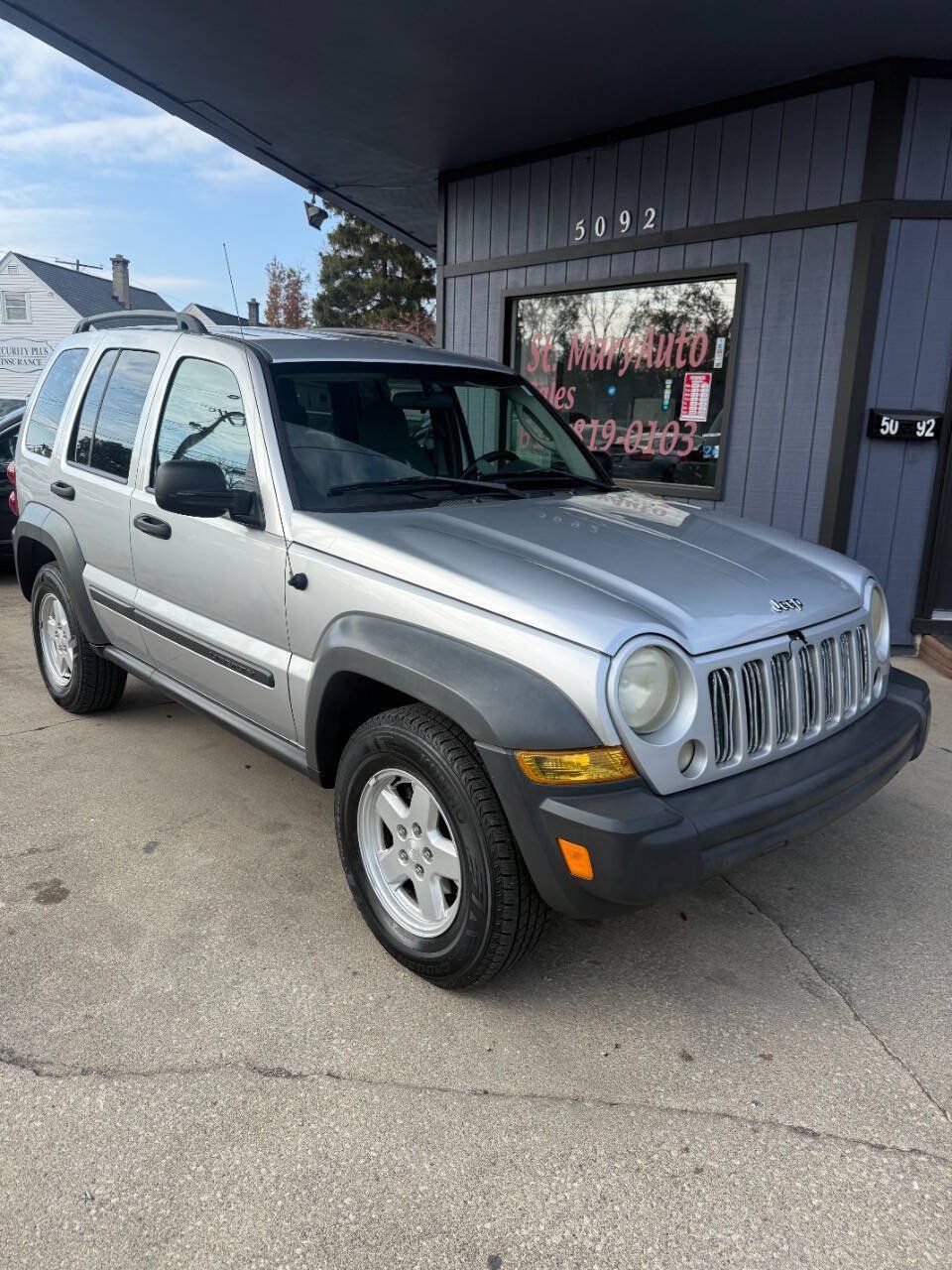 Used 2007 Jeep Liberty Sport AWD/4WD image 1