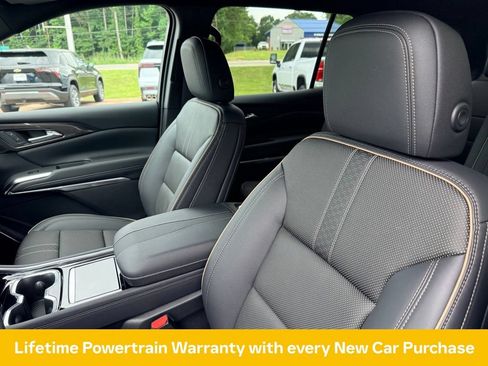 New 2026 Chevrolet Traverse High Country w/ LPO, Floor Liner Package FWD image 15