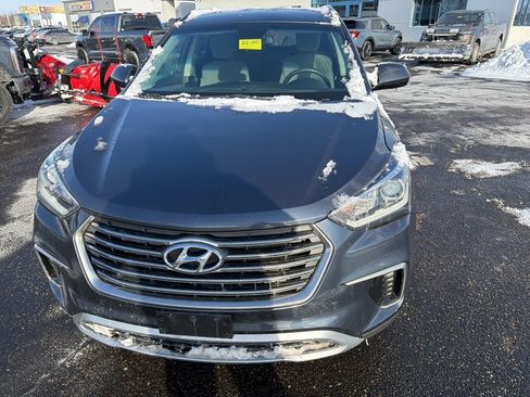 Used 2017 Hyundai Santa Fe SE image 10