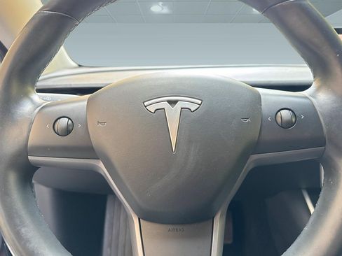 Used 2018 Tesla Model 3 Long Range RWD image 15