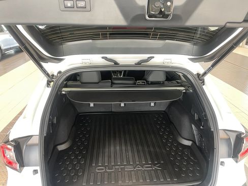 Used 2024 Subaru Outback Onyx Edition AWD/4WD image 22