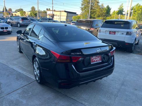 Used 2020 Nissan Altima 2.5 S FWD image 5