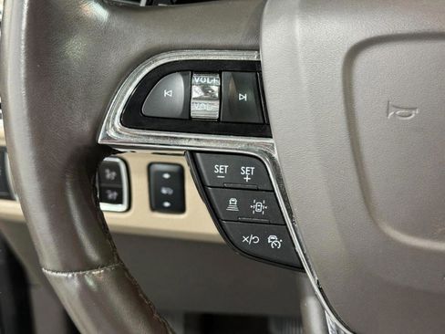 Used 2024 Lincoln Navigator L 4WD image 25