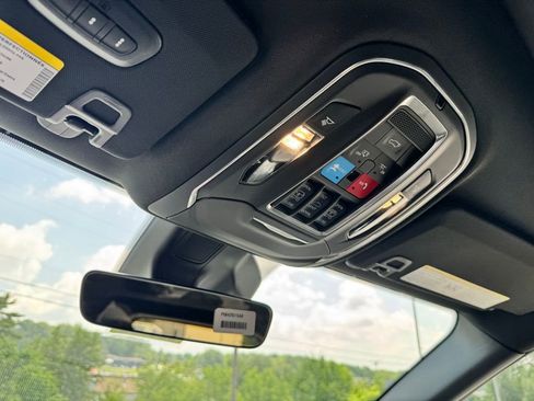 New 2025 Jeep Grand Cherokee Limited w/ Black Appearance Package image 20