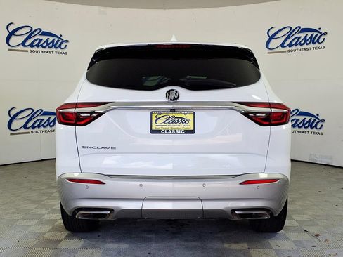Used 2021 Buick Enclave Premium w/ Sun and Sites Package FWD image 4