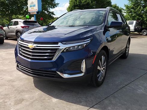 Used 2022 Chevrolet Equinox Premier FWD image 2