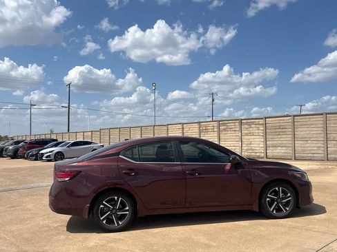 Certified 2025 Nissan Sentra SV FWD image 25