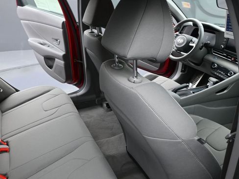 Certified 2025 Hyundai Elantra Sport image 25