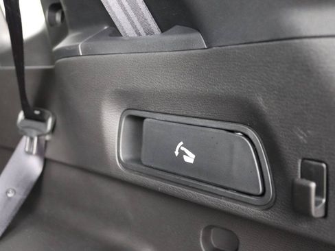 Used 2025 Mitsubishi Outlander SE AWD/4WD image 22