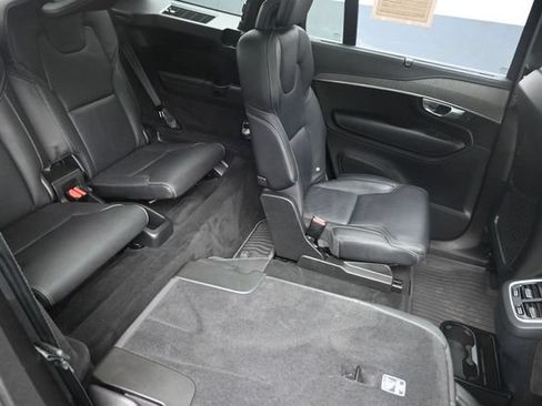 Certified 2023 Volvo XC90 B6 Ultimate w/ Protection Package Premier AWD/4WD image 28