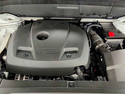 Used 2021 Volvo XC90 T6 Momentum AWD/4WD image 26