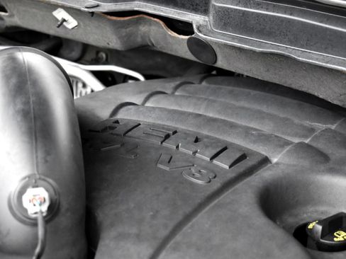 Used 2015 RAM 1500 Express image 24