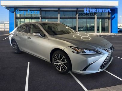 Used 2025 Lexus ES 300h w/ Premium Package