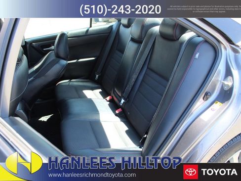 Used 2017 Toyota Camry SE FWD image 14