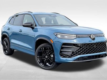 New 2025 Volkswagen Tiguan SE R-Line