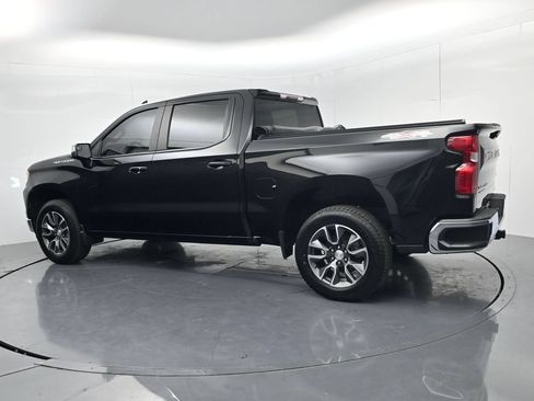 Used 2022 Chevrolet Silverado 1500 LT AWD/4WD image 5
