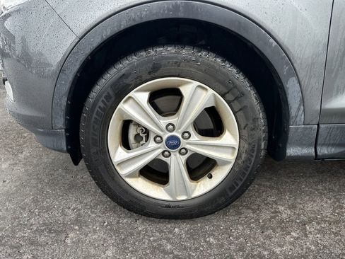 Used 2015 Ford Escape SE w/ Equipment Group 201A image 8