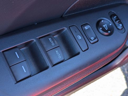 Used 2021 Honda Civic Sport image 12