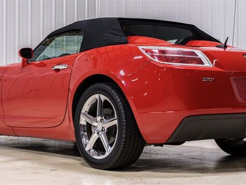 Used 2008 Saturn Sky w/ Premium Trim Package RWD image 5