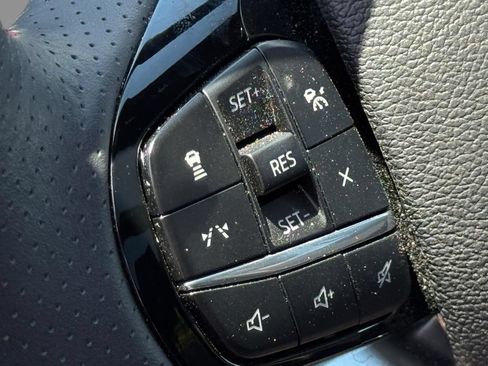 Used 2025 Ford Explorer ST AWD/4WD image 21